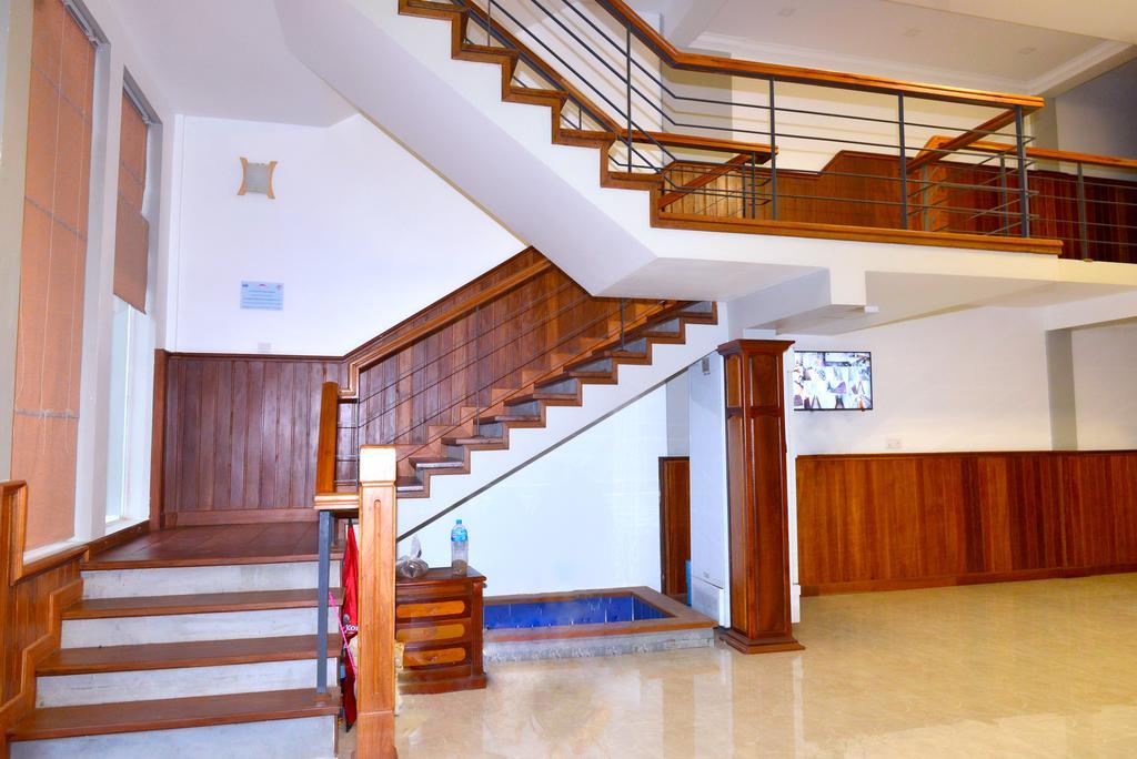 Happy​​ Family Guesthouse Kampot Eksteriør billede