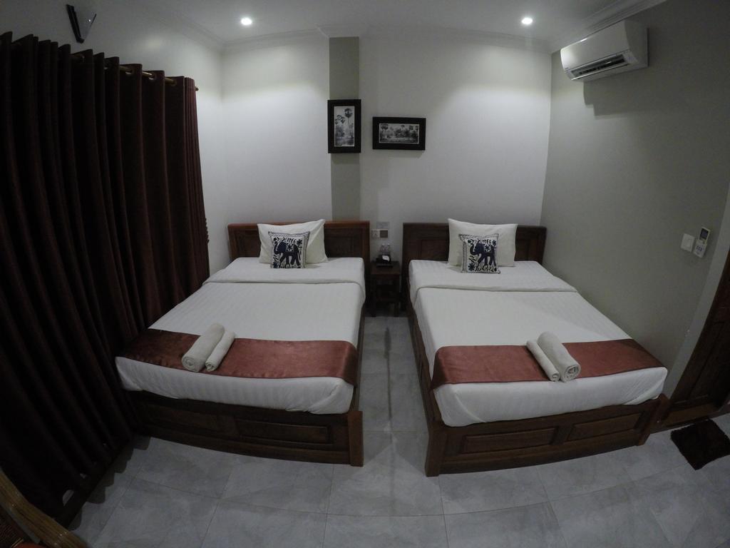 Happy​​ Family Guesthouse Kampot Eksteriør billede