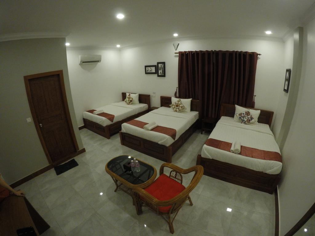 Happy​​ Family Guesthouse Kampot Eksteriør billede
