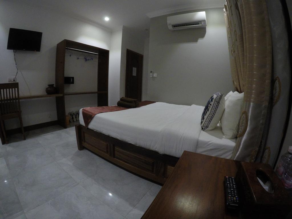 Happy​​ Family Guesthouse Kampot Eksteriør billede
