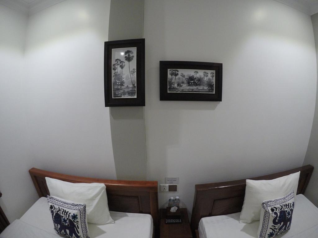 Happy​​ Family Guesthouse Kampot Eksteriør billede